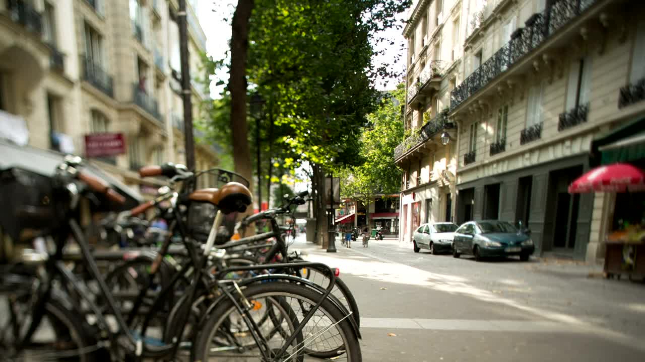 Download Stock Video A Calm Street In Paris Live Wallpaper for PC