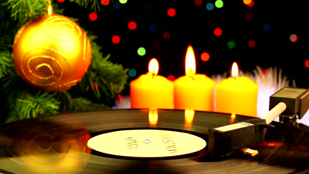 Download Stock Video Acetate Disc Spinning In A Christmas Atmosphere Live Wallpaper for PC