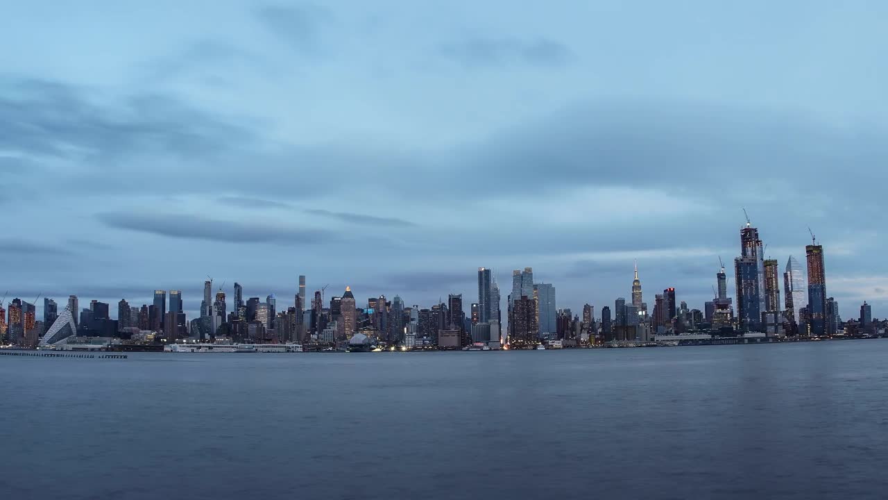 Download Stock Video Across New York After Rainfall Live Wallpaper for PC