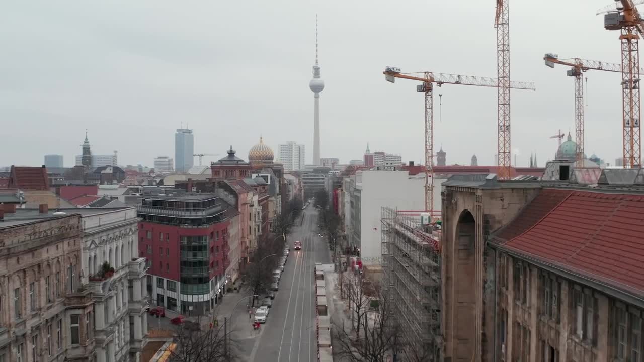 Download Stock Video Aerial Shot Of An Empty Avenue In Berlin Live Wallpaper for PC