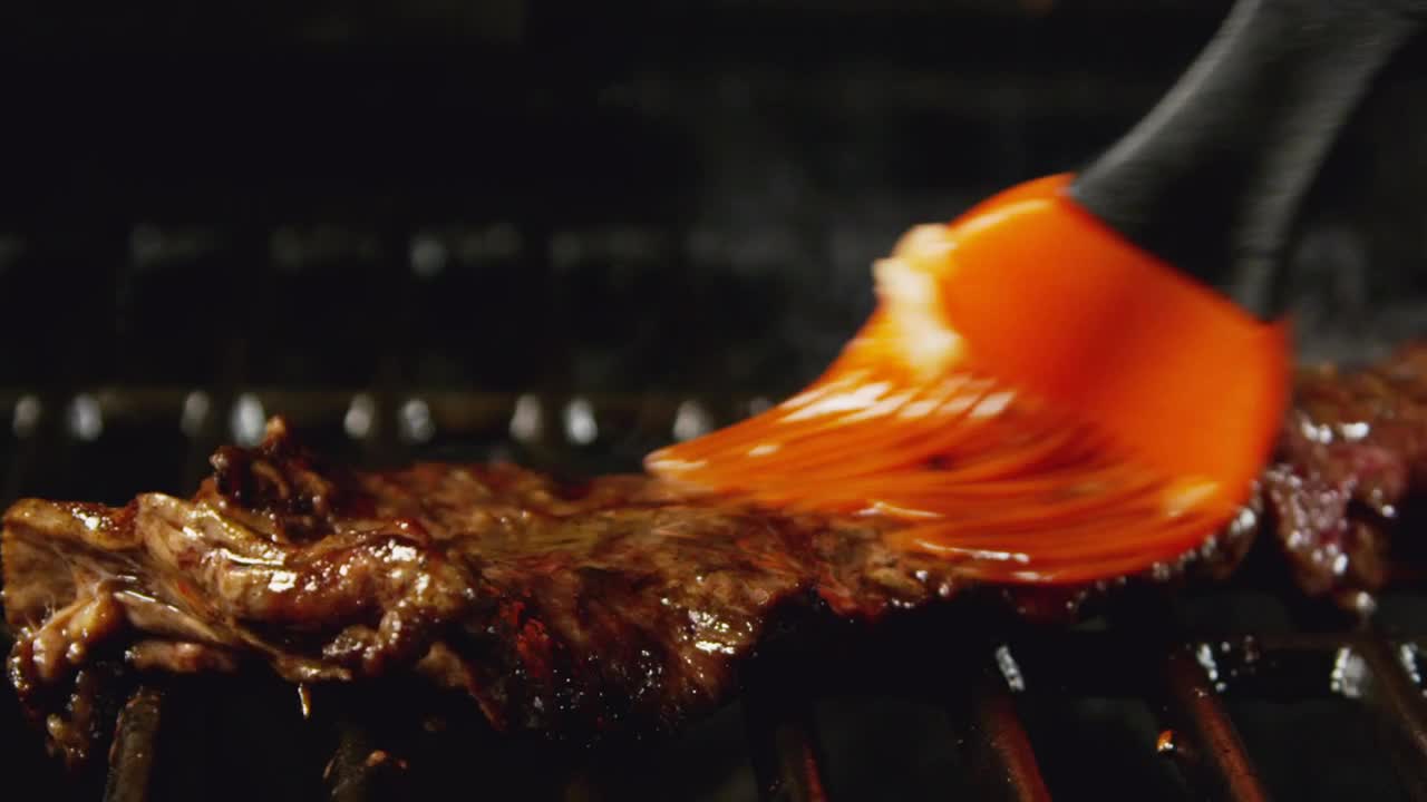 Download Stock Video Basting A Steak On The Grill Live Wallpaper For PC