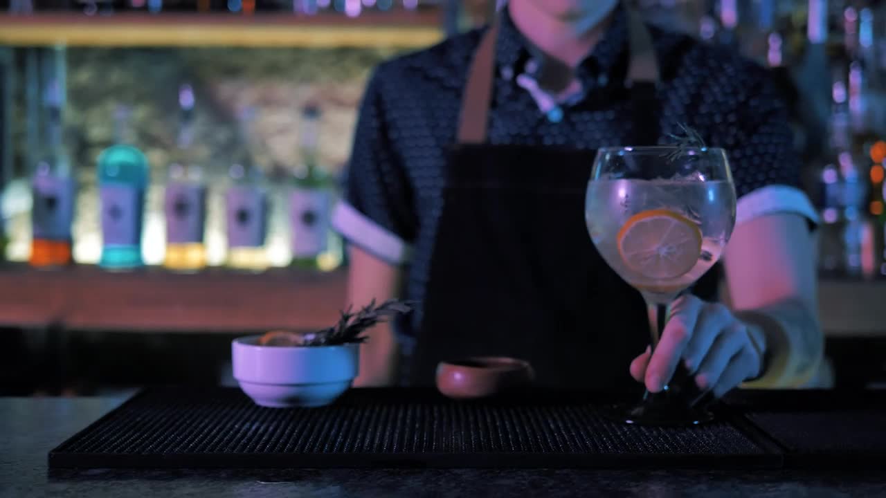 Download Stock Video Bartender Pouring A Drink Live Wallpaper For PC