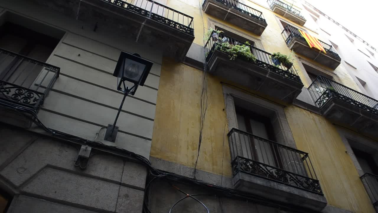 Download Stock Video Balconies In Barcelona Live Wallpaper For PC