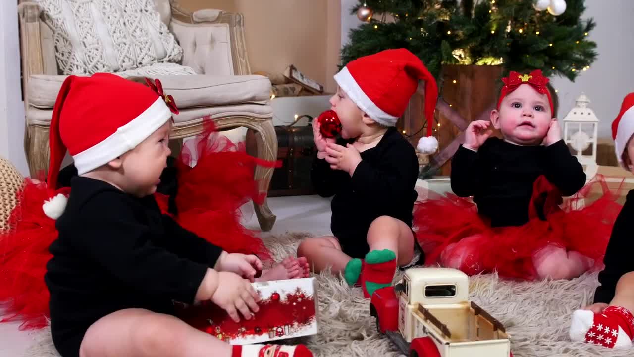 Download Stock Video Babies Playing With Christmas Gifts Live Wallpaper For PC