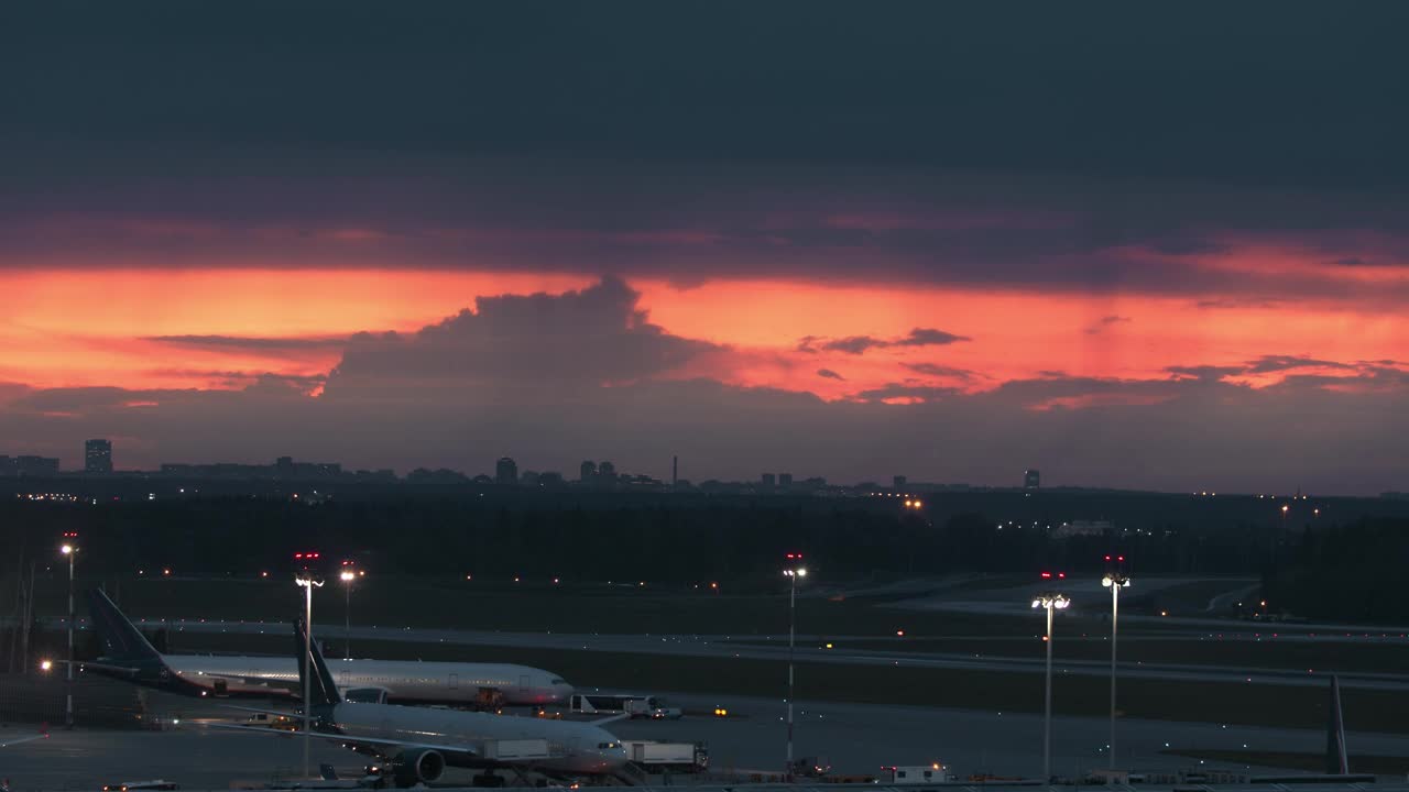 Download Stock Video Airplane Taking Off From An Airport At Sunrise Live Wallpaper For PC