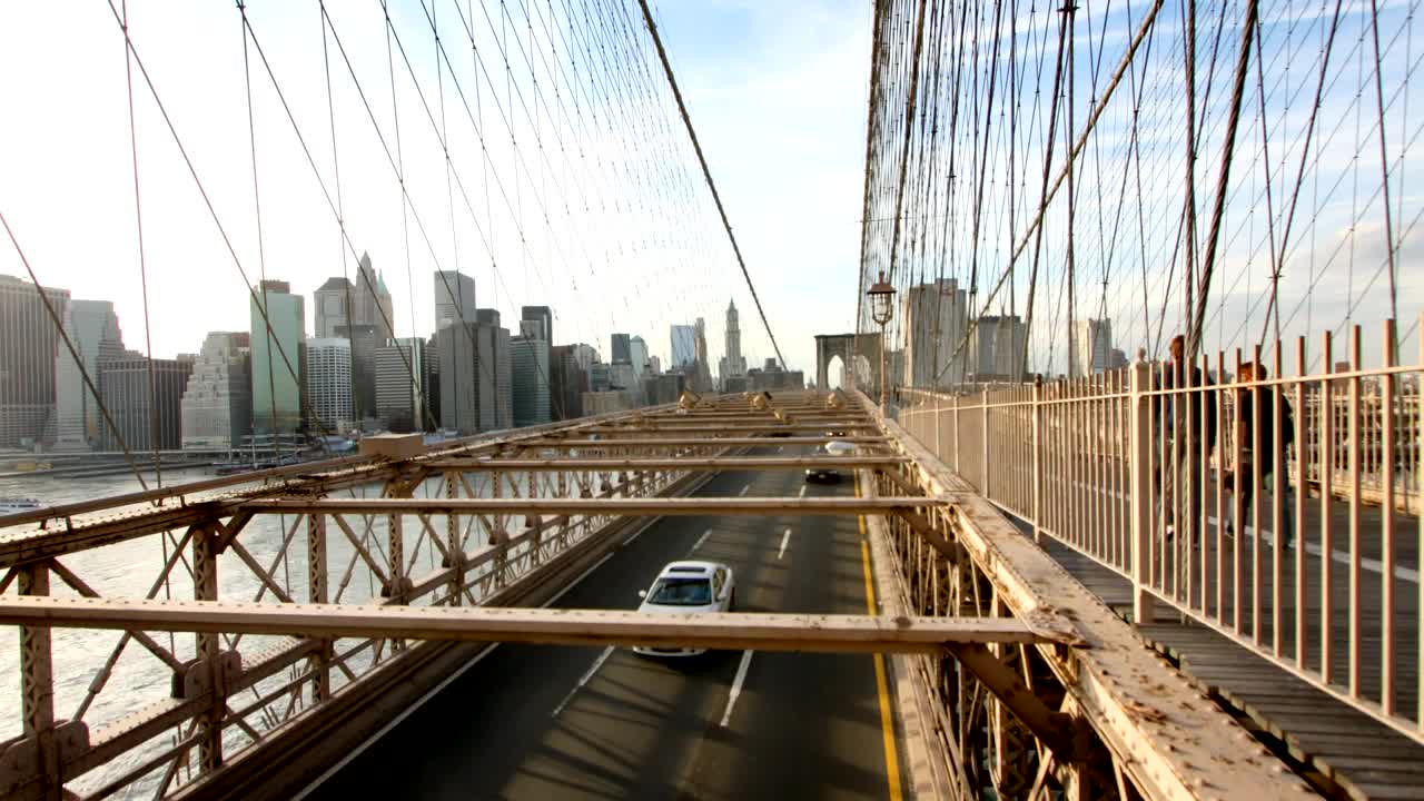 Download Stock Video Brooklyn Bridge With Car Traffic Live Wallpaper For PC