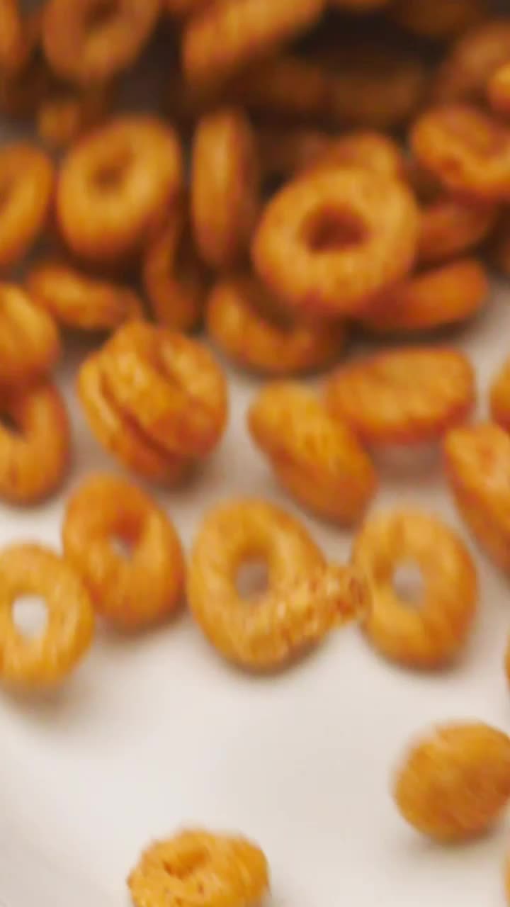 Download Stock Video Bowl Being Filled With Oatmeal And Cinnamon Rings Cereal Live Wallpaper For PC