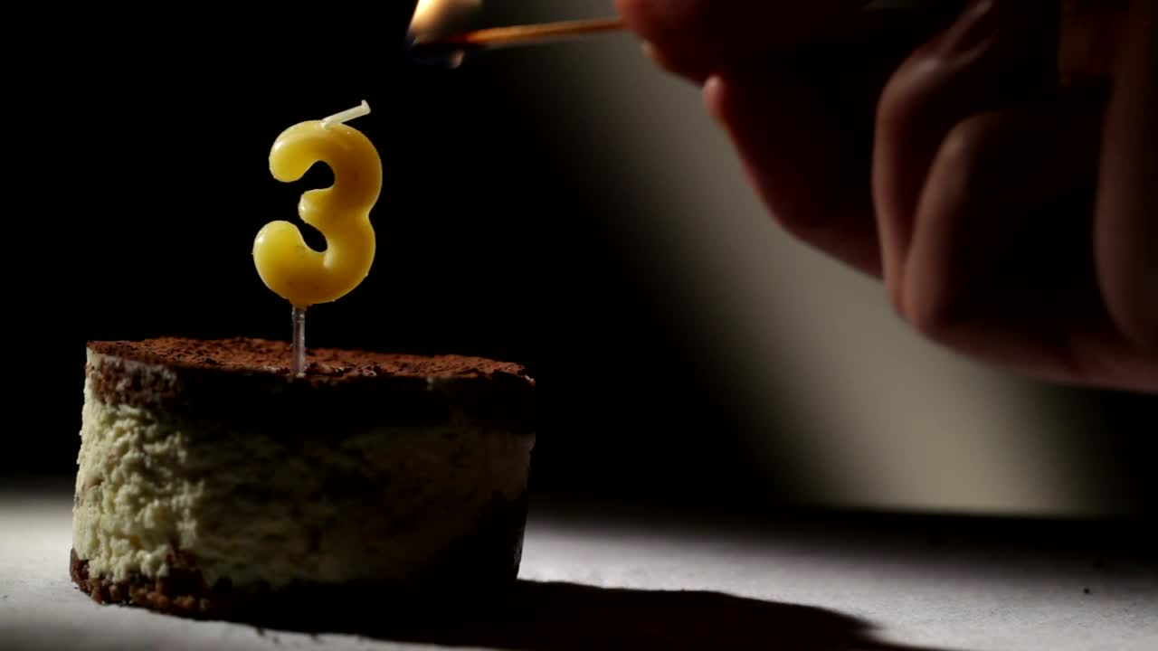 Download Stock Video Birthday Candle On A Cake Live Wallpaper For PC