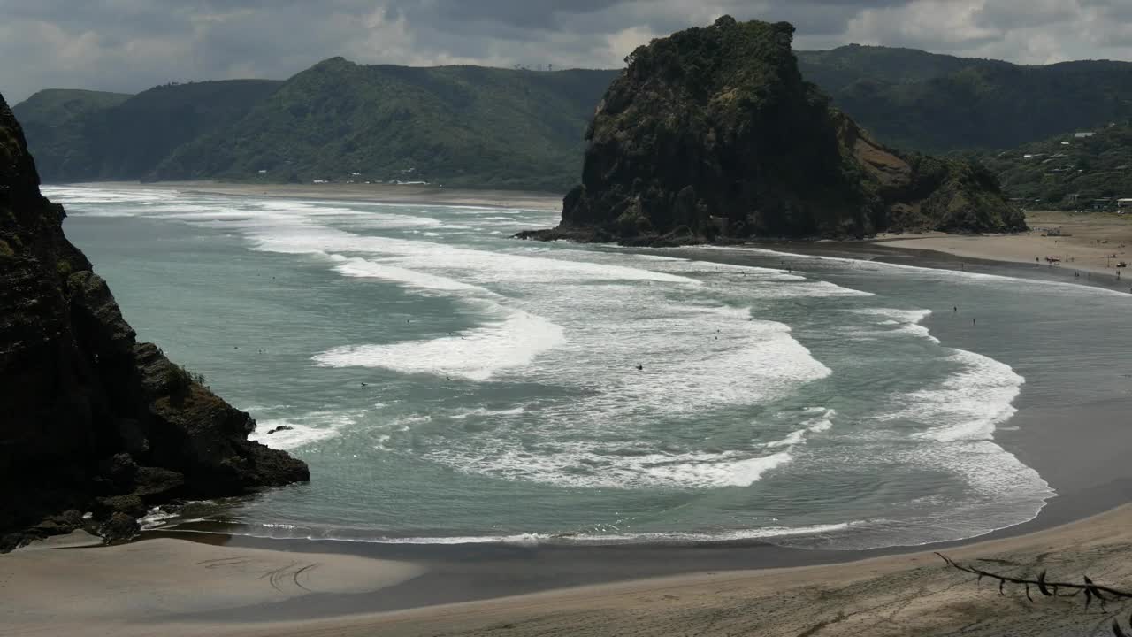 Download Stock Video Big Beach And Lion Shaped Rock In New Zealand Live Wallpaper For PC