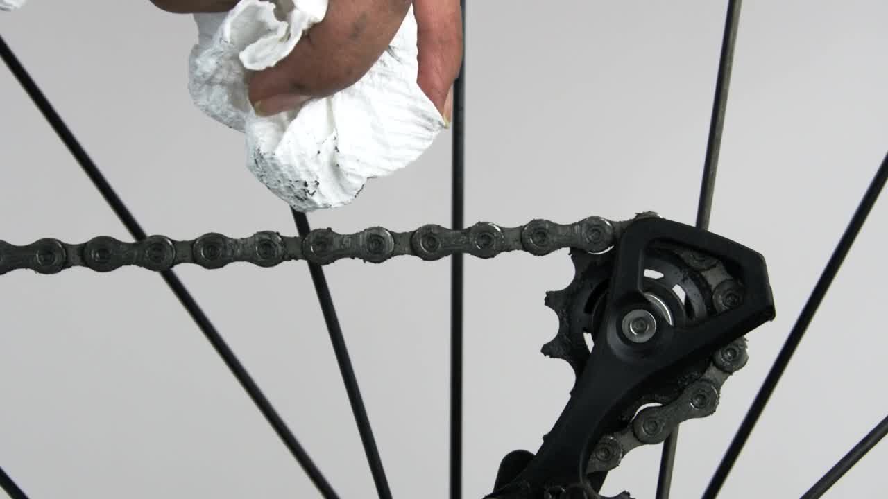 Download Video Stock Cleaning A Bike Chain Live Wallpaper For PC