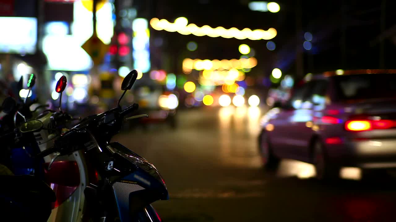 Download Video Stock City Street Traffic By Night Live Wallpaper For PC