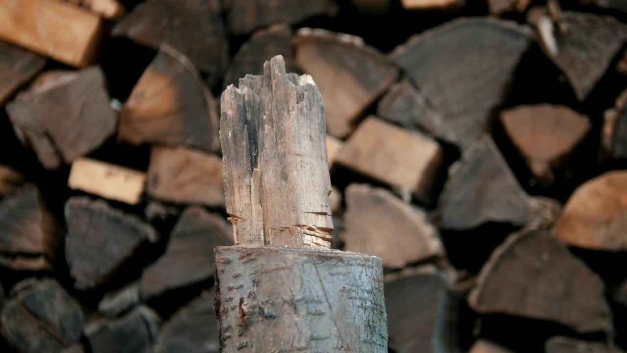 Download Video Stock Chopping Wood With An Axe Live Wallpaper For PC