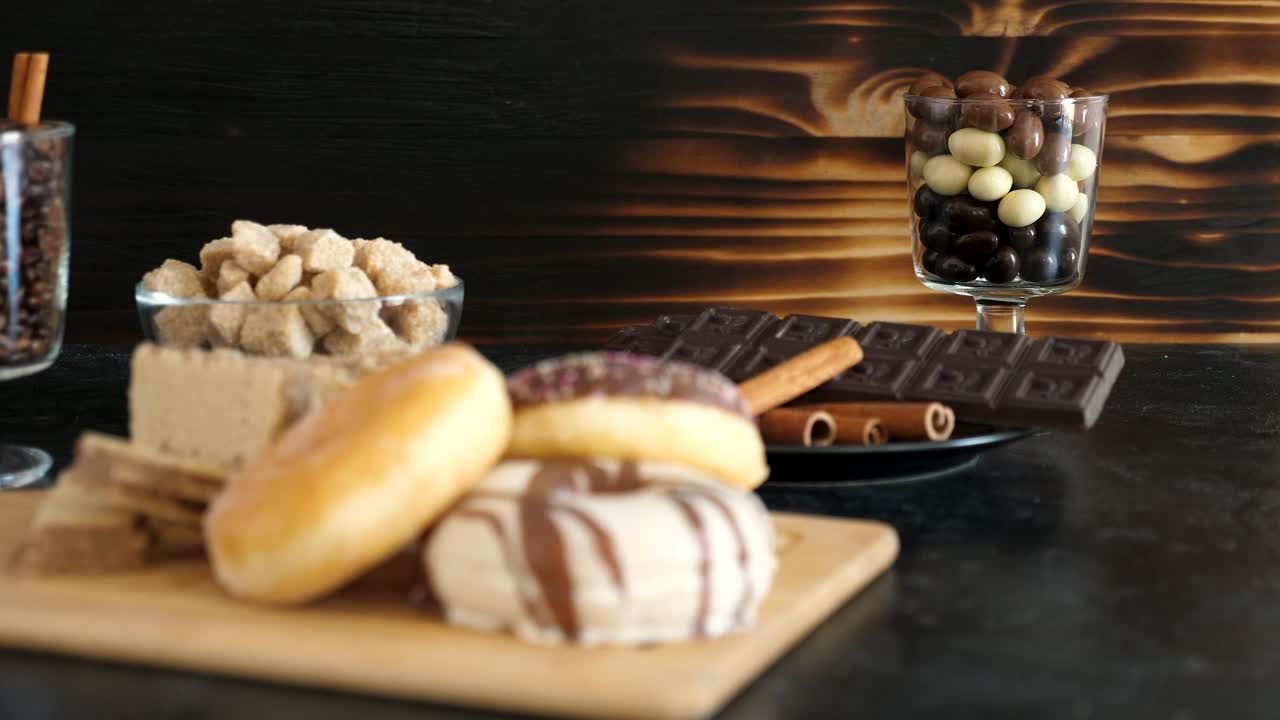 Download Video Stock Chocolate Treats And Donuts Live Wallpaper For PC