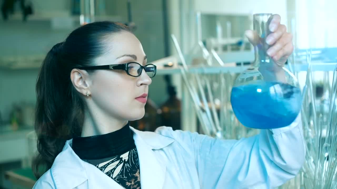 Download Video Stock Chemistry Shaking A Laboratory Flask Live Wallpaper For PC