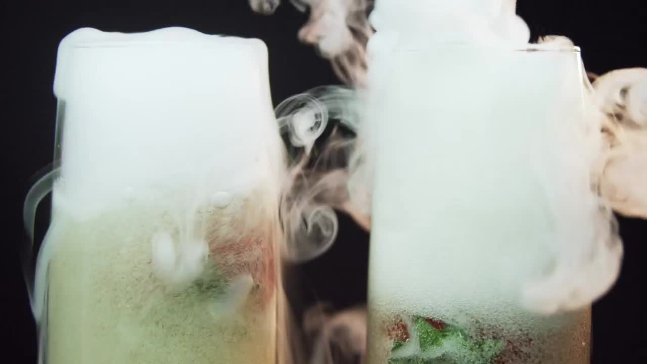 Download Video Stock Champagne Glass With Dry Ice Live Wallpaper For PC