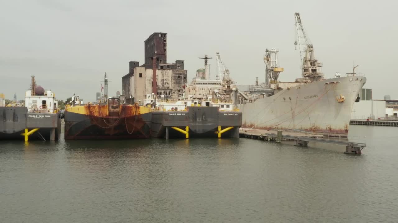 Download Video Stock Cargo Ships Anchored In The International Port Live Wallpaper For PC