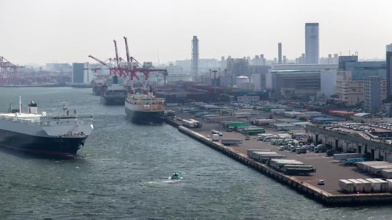 Download Video Stock Cargo Ship Arriving To Tokio Port Live Wallpaper For PC