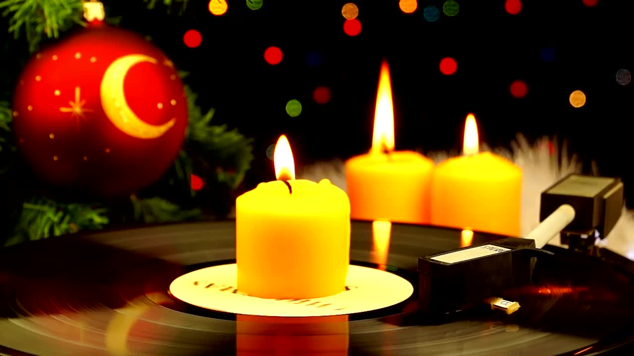 Download Video Stock Candle Rotating On A Turntable Live Wallpaper For PC