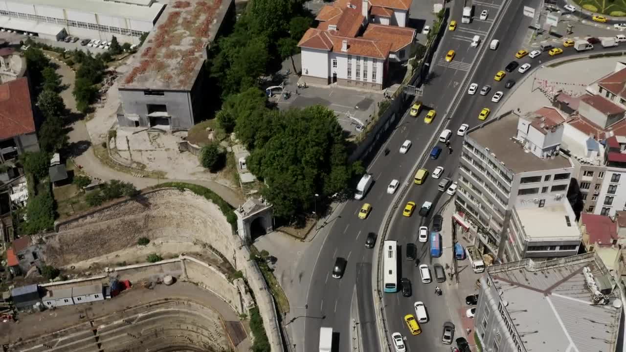 Download Video Stock Busy Roads In A Residential Area Of Istanbul Live Wallpaper For PC