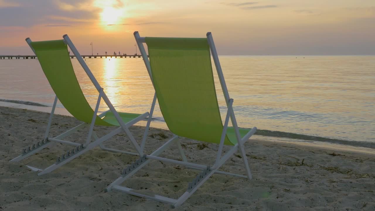 Download Stock Video Deckchair At The Beach Live Wallpaper For PC