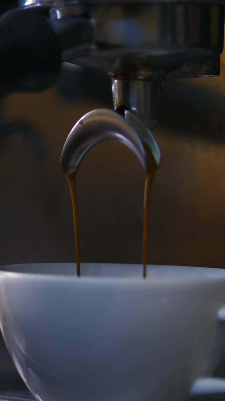 Download Stock Video Cup Being Filled With Coffee In A Coffee Machine Live Wallpaper For PC