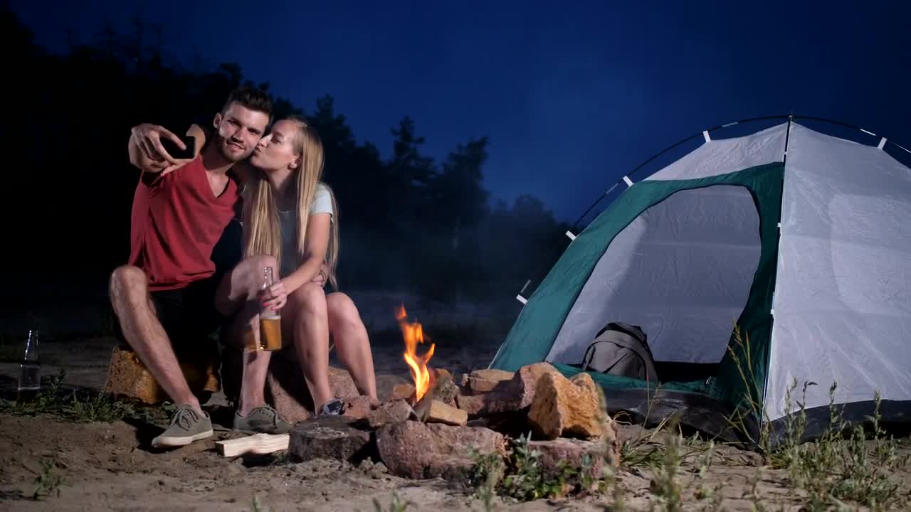 Download Stock Video Couple Kissing By The Campfire Live Wallpaper For PC