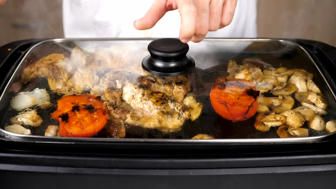 Download Stock Video Cooking Chicken And Mushrooms Outside Live Wallpaper For PC