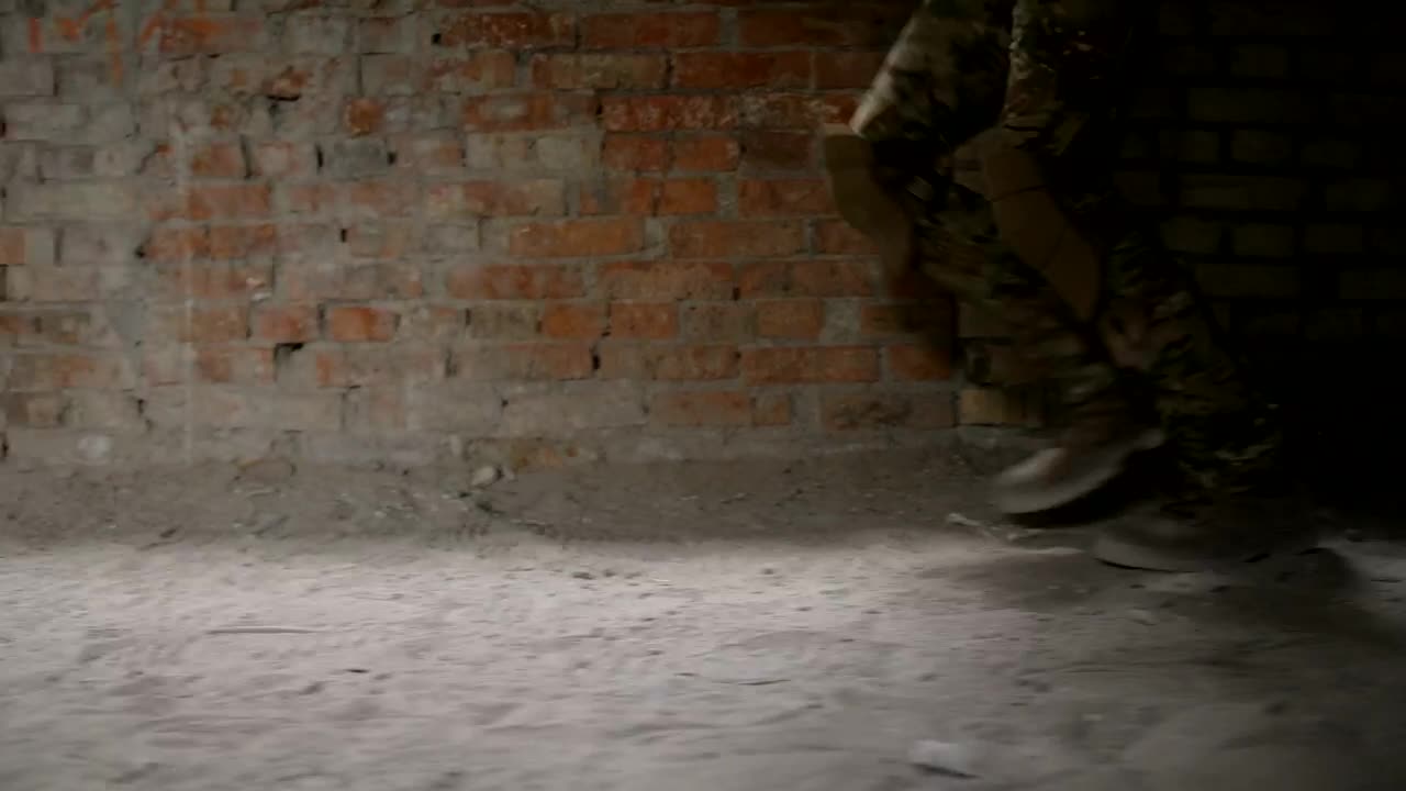 Download Stock Video Elite Soldiers Running Through A Building Live Wallpaper For PC