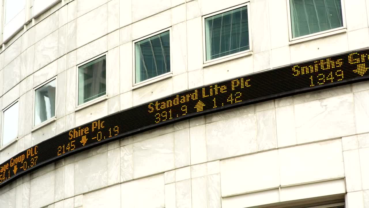 Download Stock Video Electronic Ticker In The Street Live Wallpaper For PC