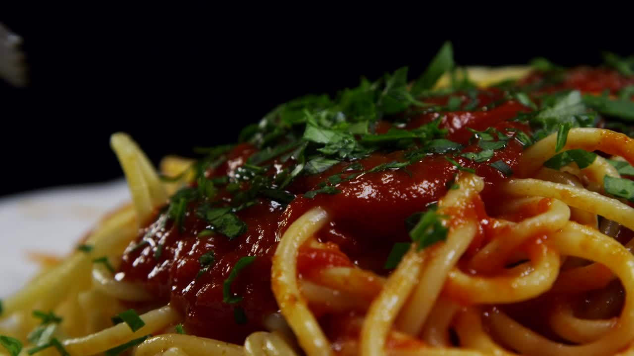 Download Stock Video Eating Pasta With A Fork Live Wallpaper For PC