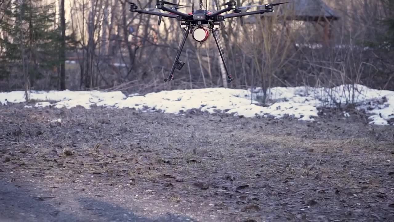 Download Stock Video Drone Landing In A Snowy Park Live Wallpaper For PC