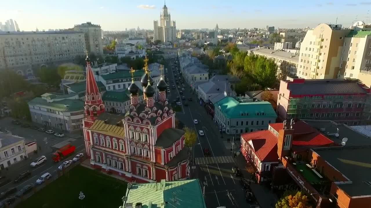 Download Stock Video Drone Flying Above Taganskaya Square Live Wallpaper For PC