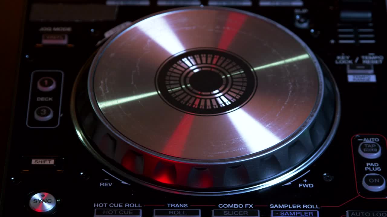 Download Stock Video Dj Using A Turntable Live Wallpaper For PC