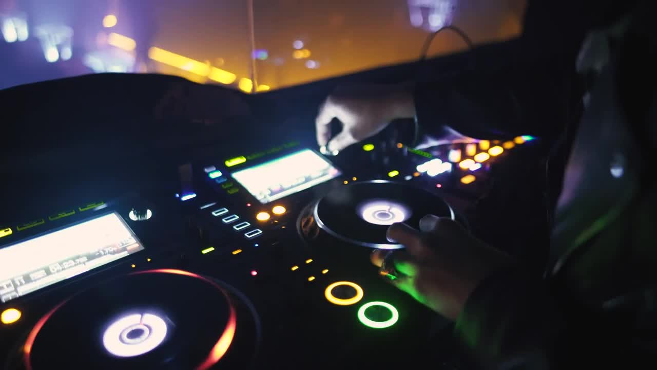 Download Stock Video Dj Turntable Live Wallpaper For PC