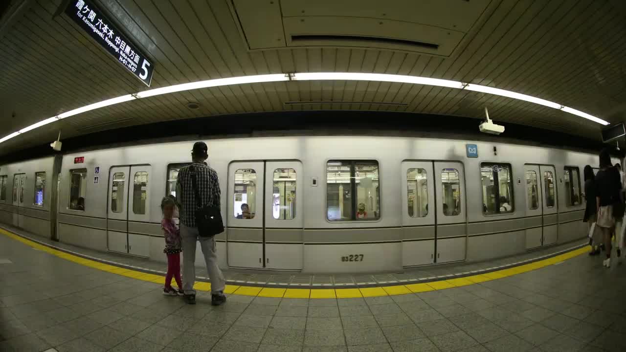 Download Stock Video Fisheye Lens Shot Of The Subway Arriving Live Wallpaper For PC