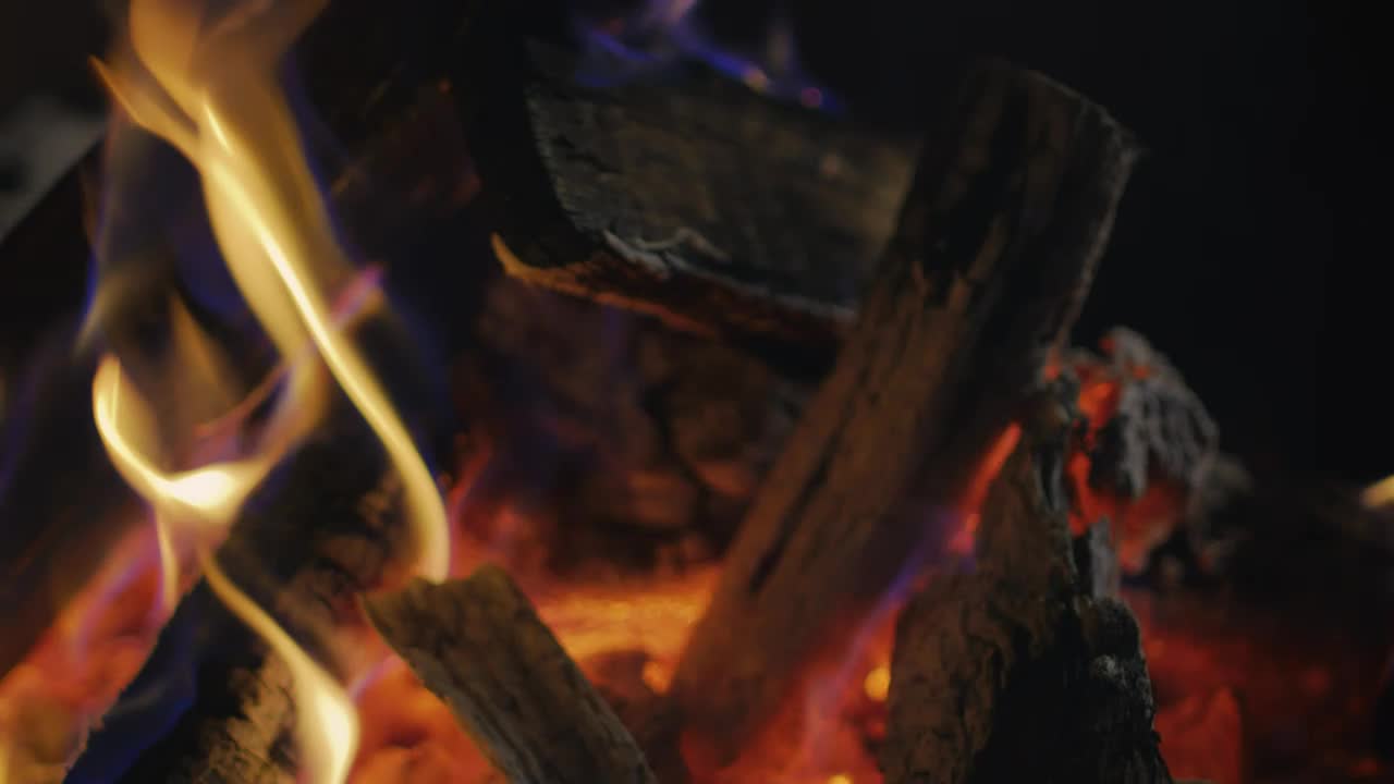 Download Stock Video Firewood Burning In A Campfire Live Wallpaper For PC