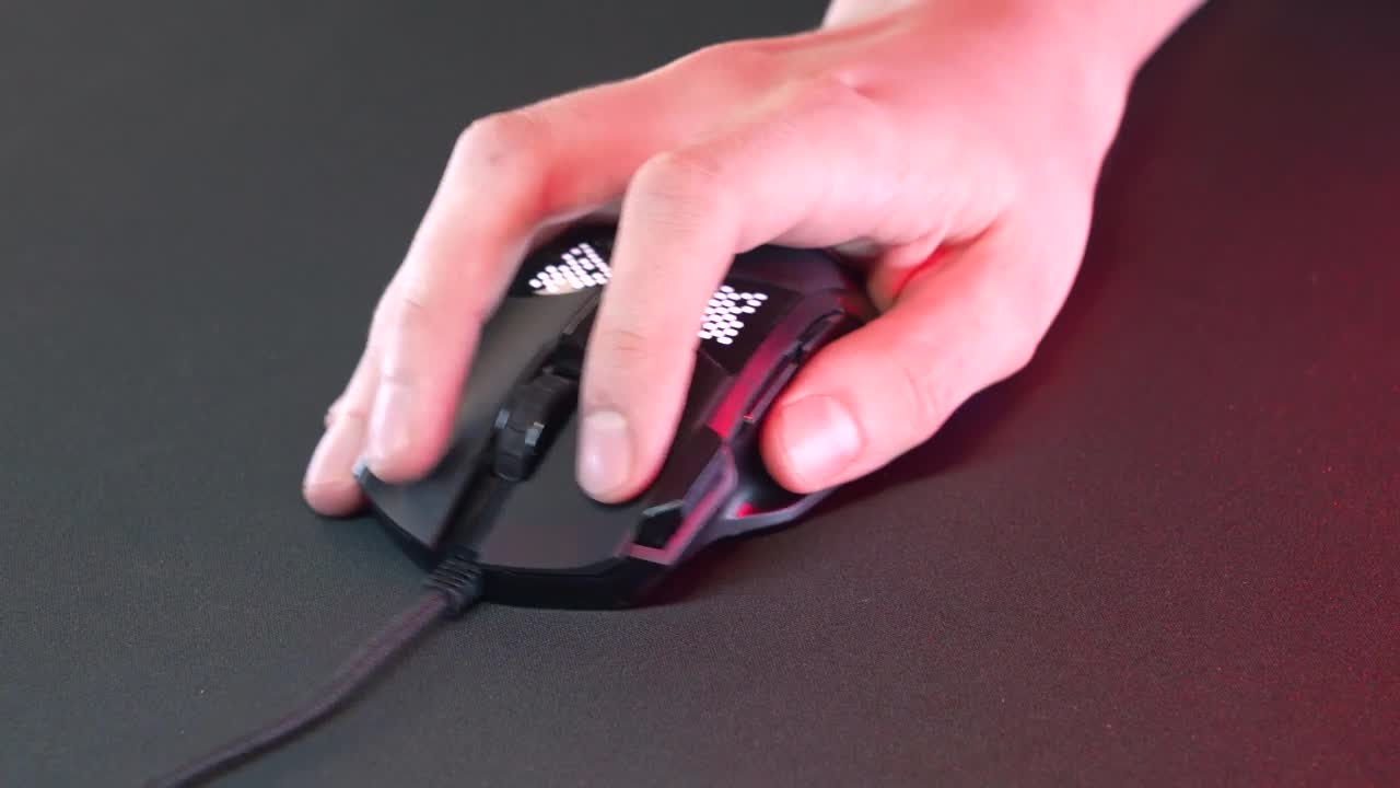 Download Stock Video Hand Using A Gaming Mouse 1756 Live Wallpaper For PC