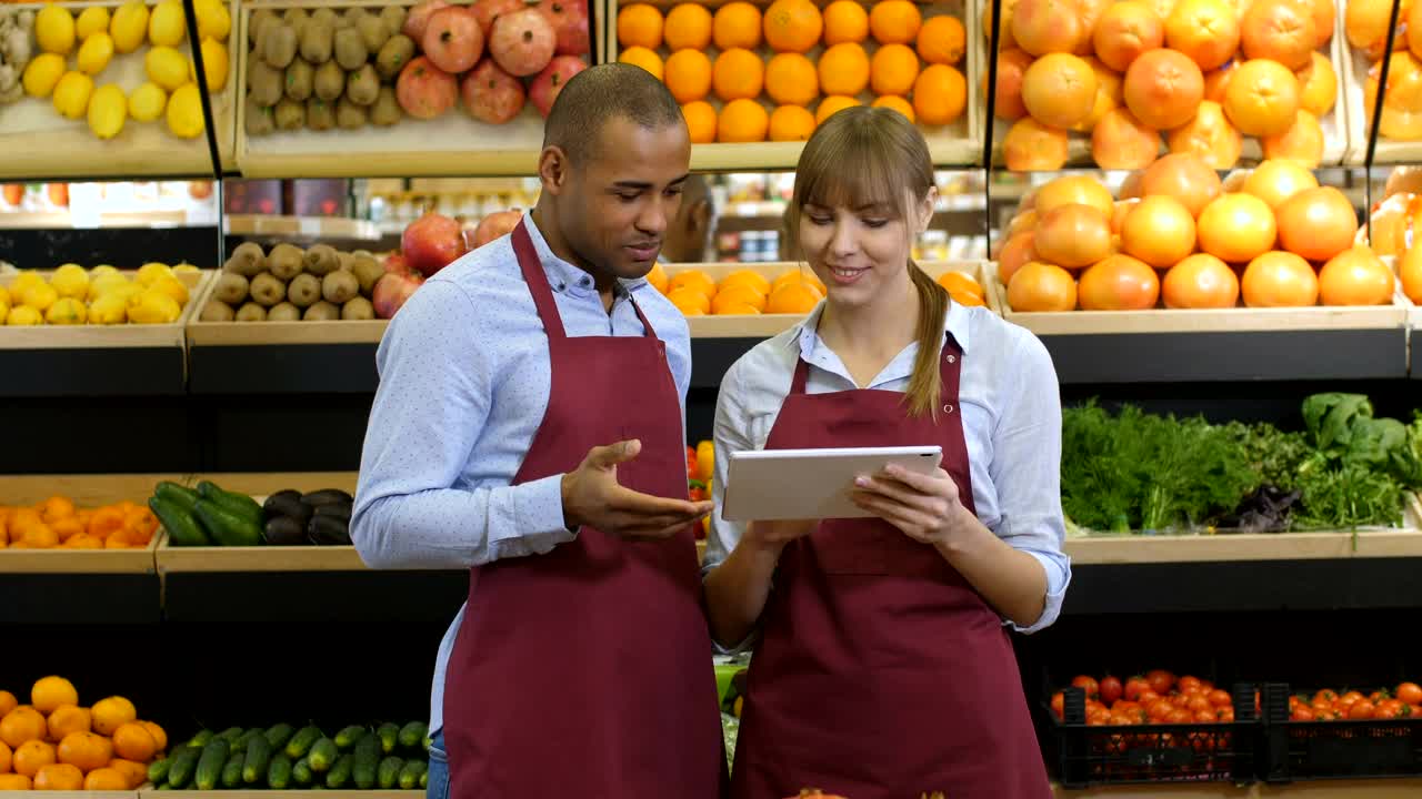 Download Stock Video Grocery Store Staff With A Tablet Live Wallpaper For PC