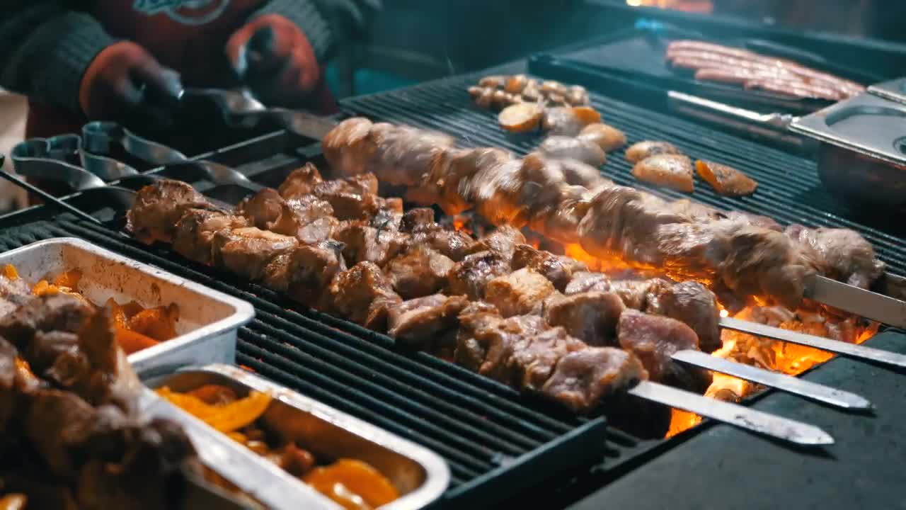 Download Stock Video Grilling Meat On The Street Live Wallpaper For PC