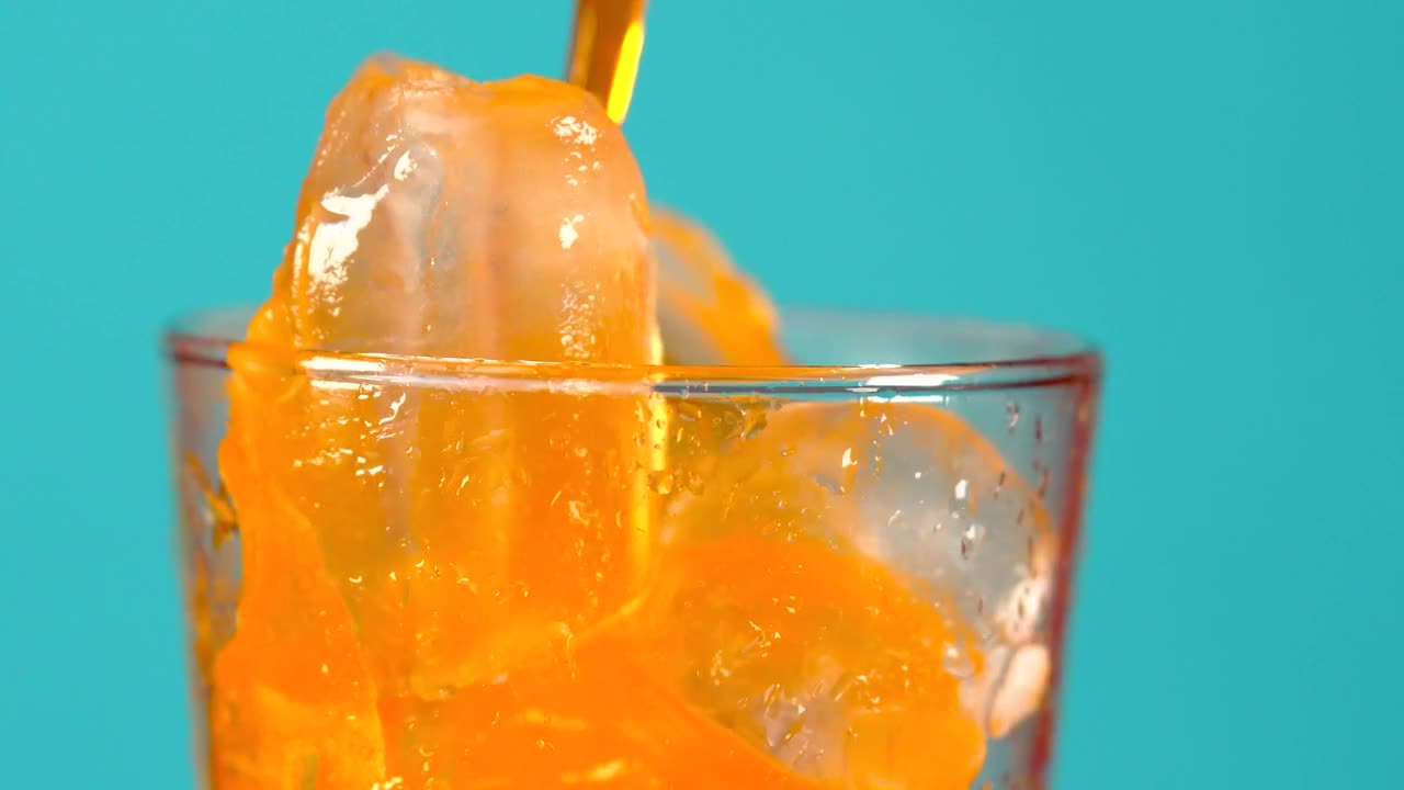 Download Stock Video Glass With Ice With Orange Soda Live Wallpaper For PC