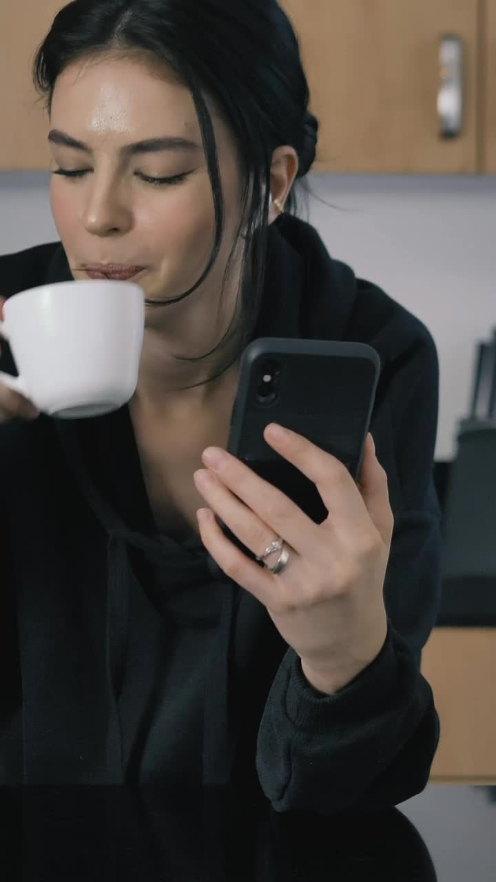 Download Stock Video Girl On A Video Call While Drinking Coffee Live Wallpaper For PC