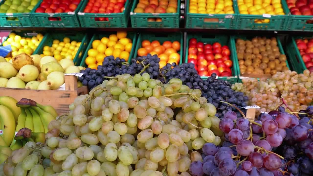 Download Stock Video Fruit Store In A Market Live Wallpaper For PC