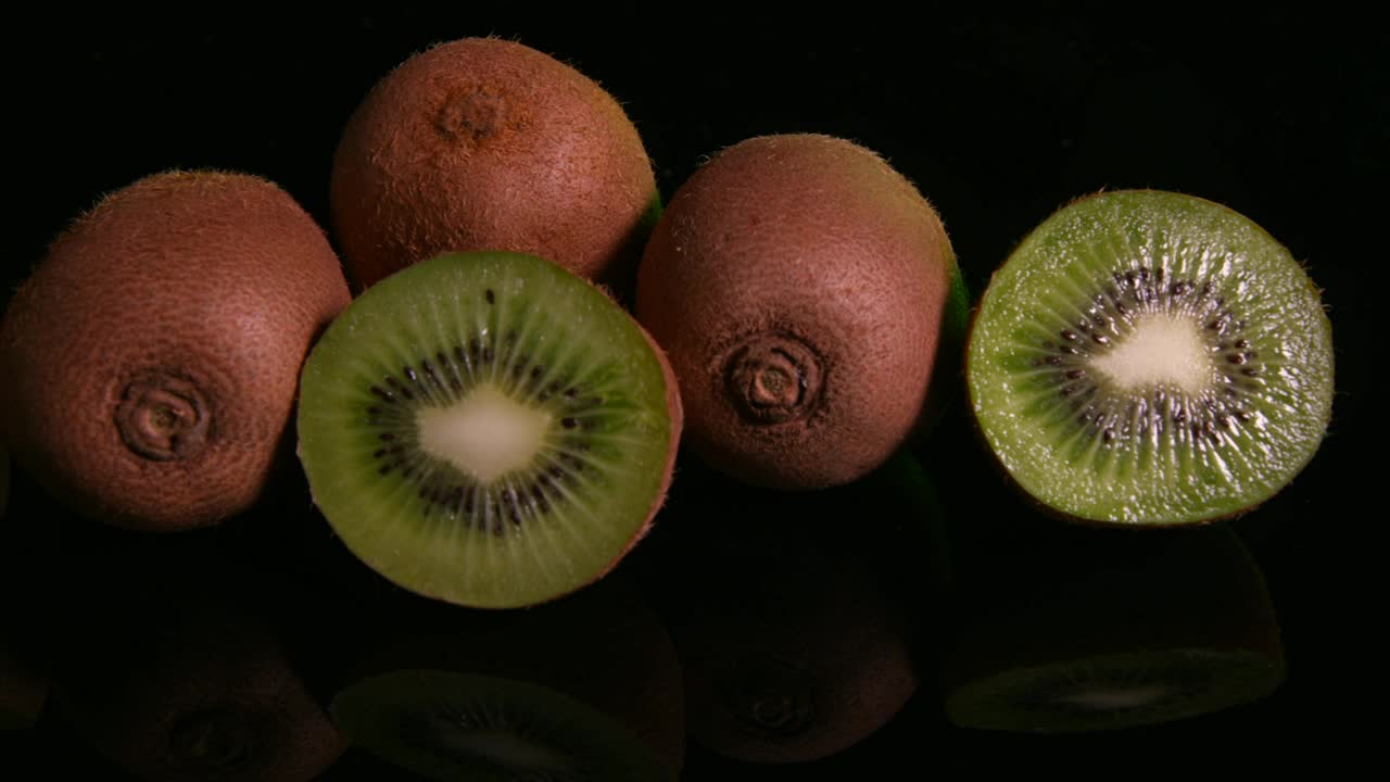 Download Stock Video Kiwi Fruit Cut In Half Animated Wallpaper