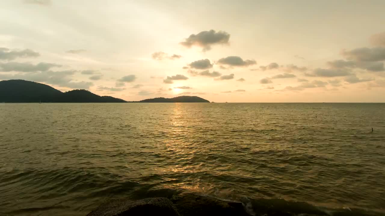 Download Stock Video Island Silhouettes Against The Horizon Animated Wallpaper