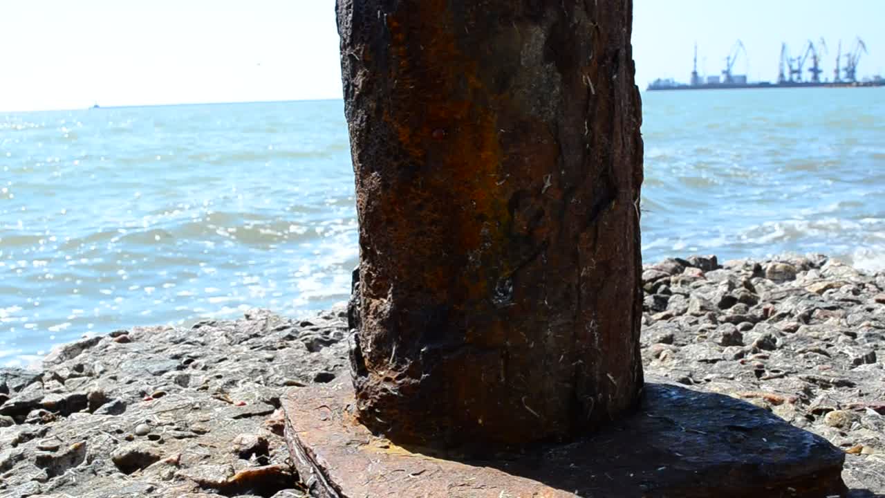 Download Stock Video Iron Column At A Port Animated Wallpaper