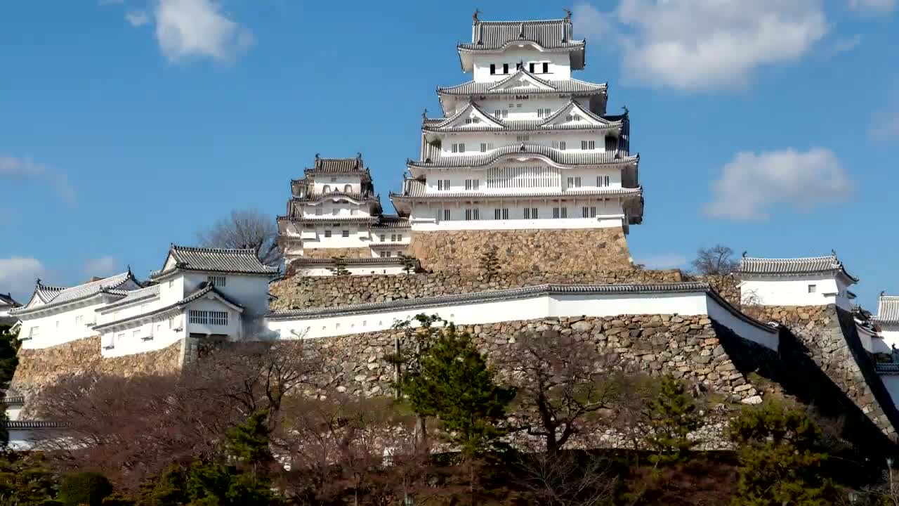 Download Stock Video Himeji Castle Seen From Below During A Sunny Day Animated Wallpaper