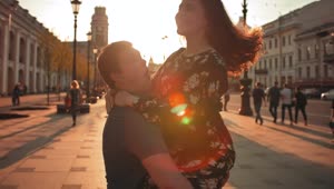 Download Stock Video Man Carrying His Girlfriend In The City Animated Wallpaper