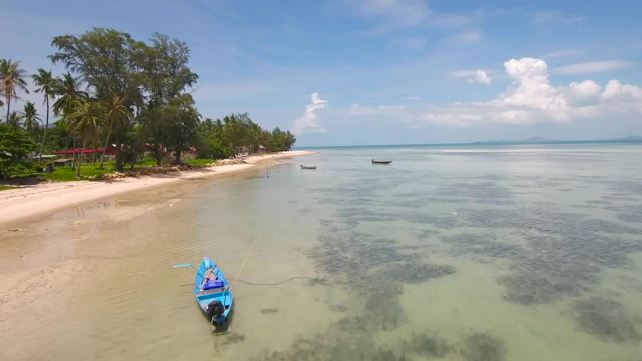 Download Stock Video Low Flight Over The Seashore At The Beach Animated Wallpaper