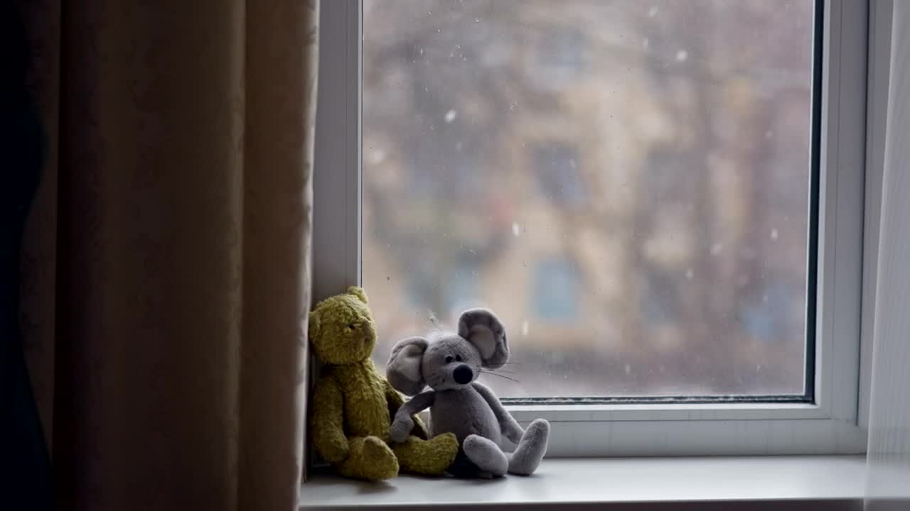 Download Stock Video Little Toys In The Window In Winter Animated Wallpaper