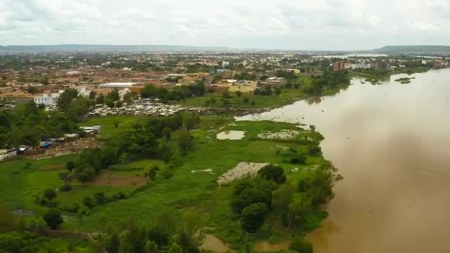 Download Stock Video Large River In Africa Smal Animated Wallpaper